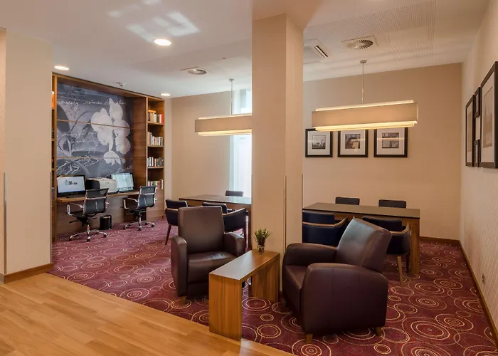Hampton By Hilton Frankfurt Centre Hotel 3*