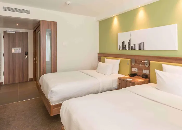 Hotel Hampton By Hilton Frankfurt Centre 3*